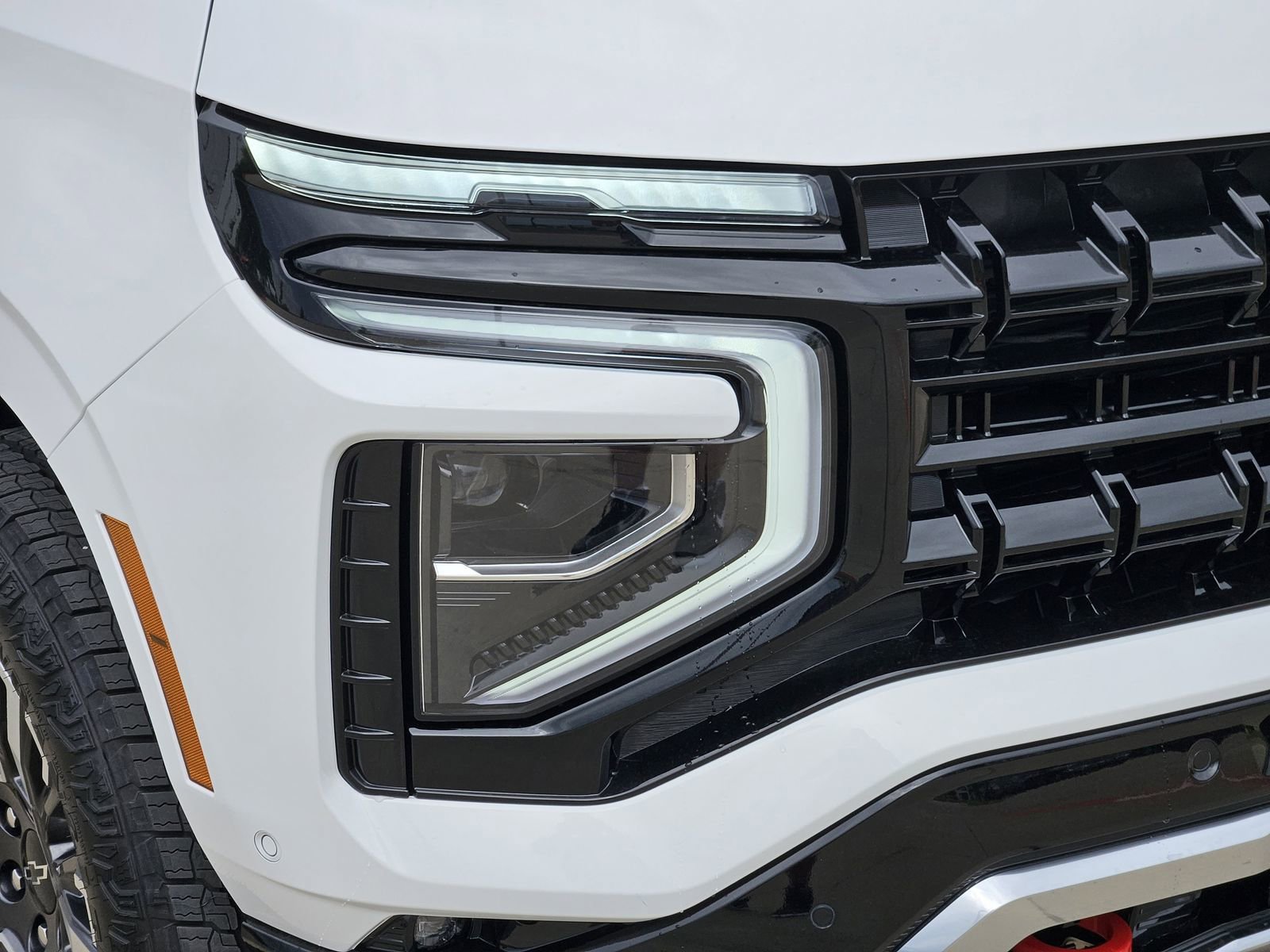 New 2026 Chevrolet Suburban Z71 AWD/4WD image 10