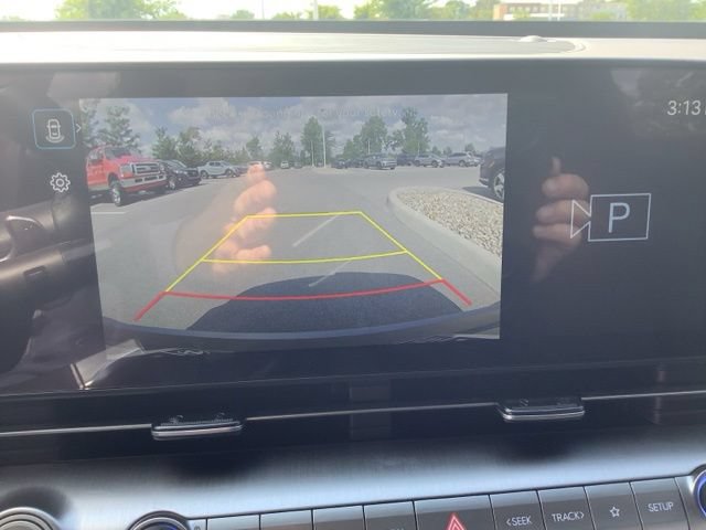 Used 2026 Hyundai Kona SEL Premium FWD image 13