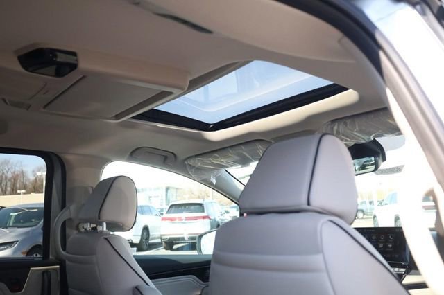 New 2026 Honda Odyssey Touring image 23