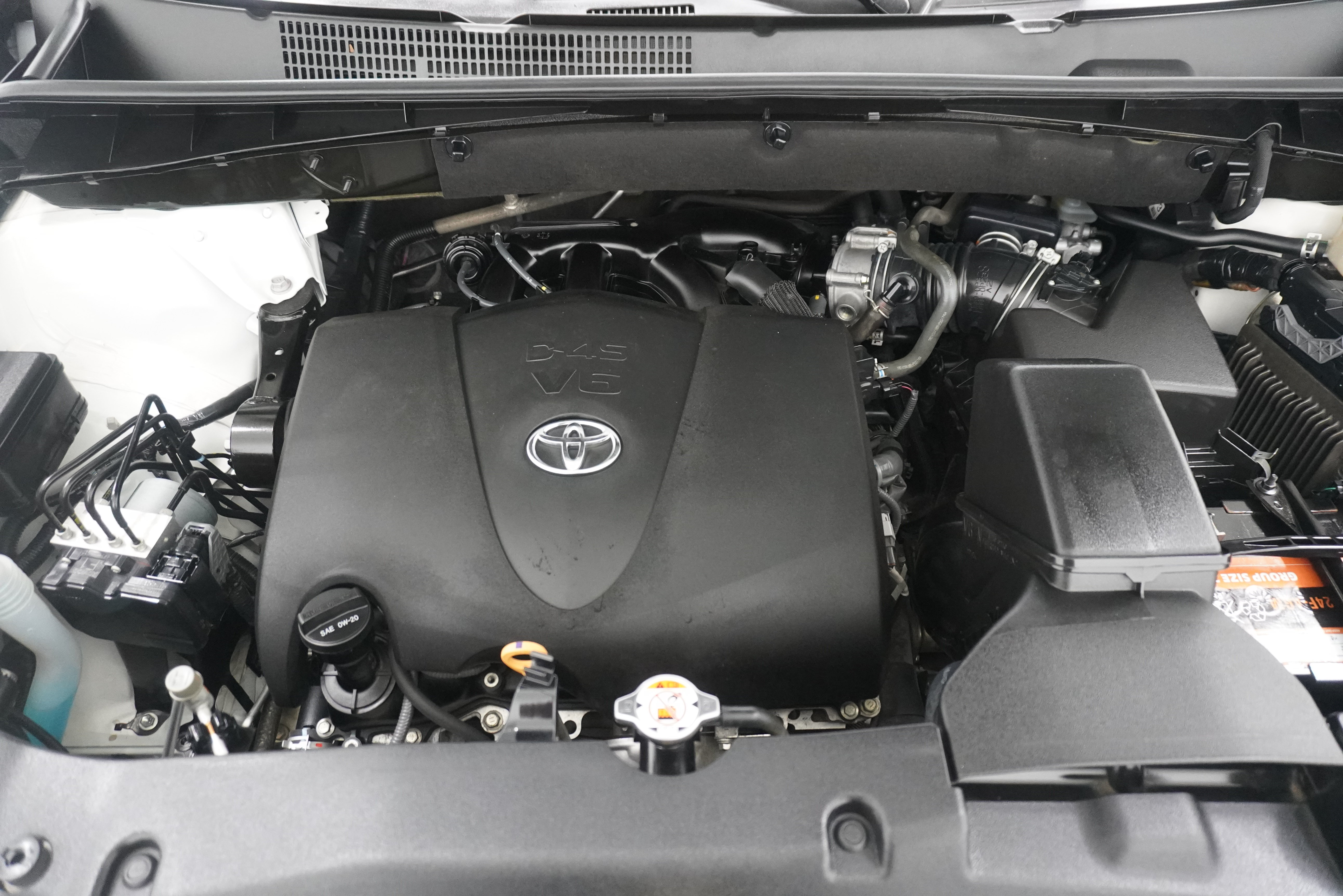 Used 2018 Toyota Highlander Plus FWD image 31