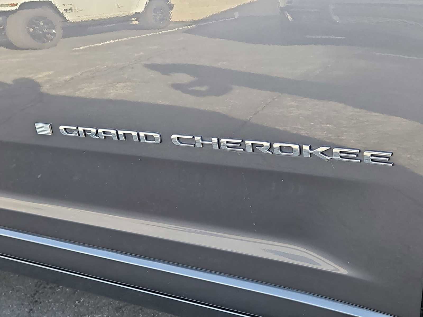 Used 2023 Jeep Grand Cherokee L Overland image 13