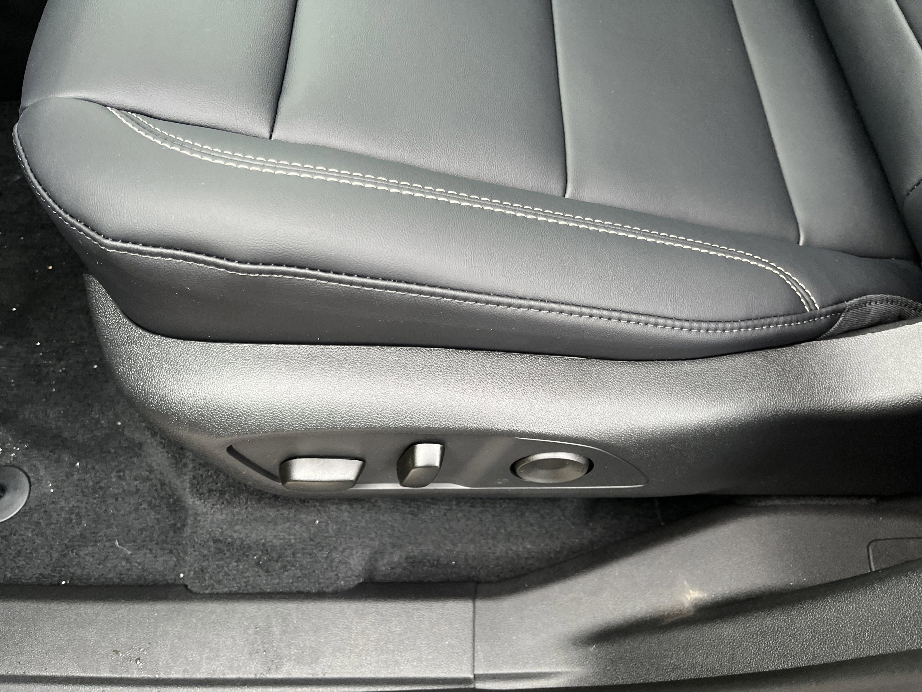 New 2026 GMC Acadia Elevation w/ Elevation Premium Package image 16