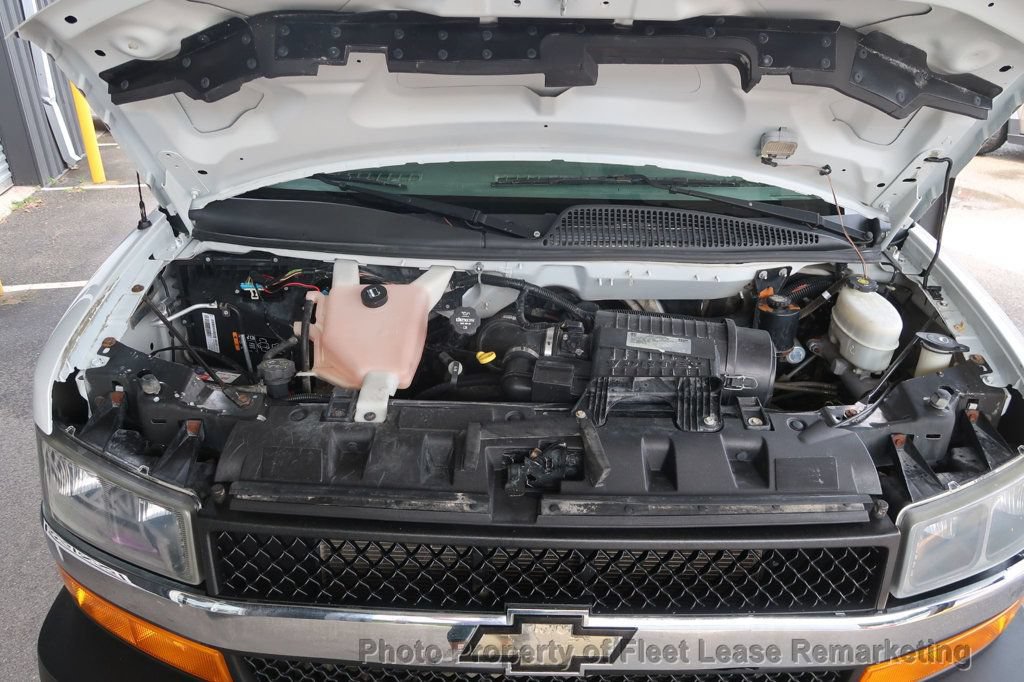 Used 2018 Chevrolet Express 3500 LT w/ LT Preferred Equipment Group RWD image 28