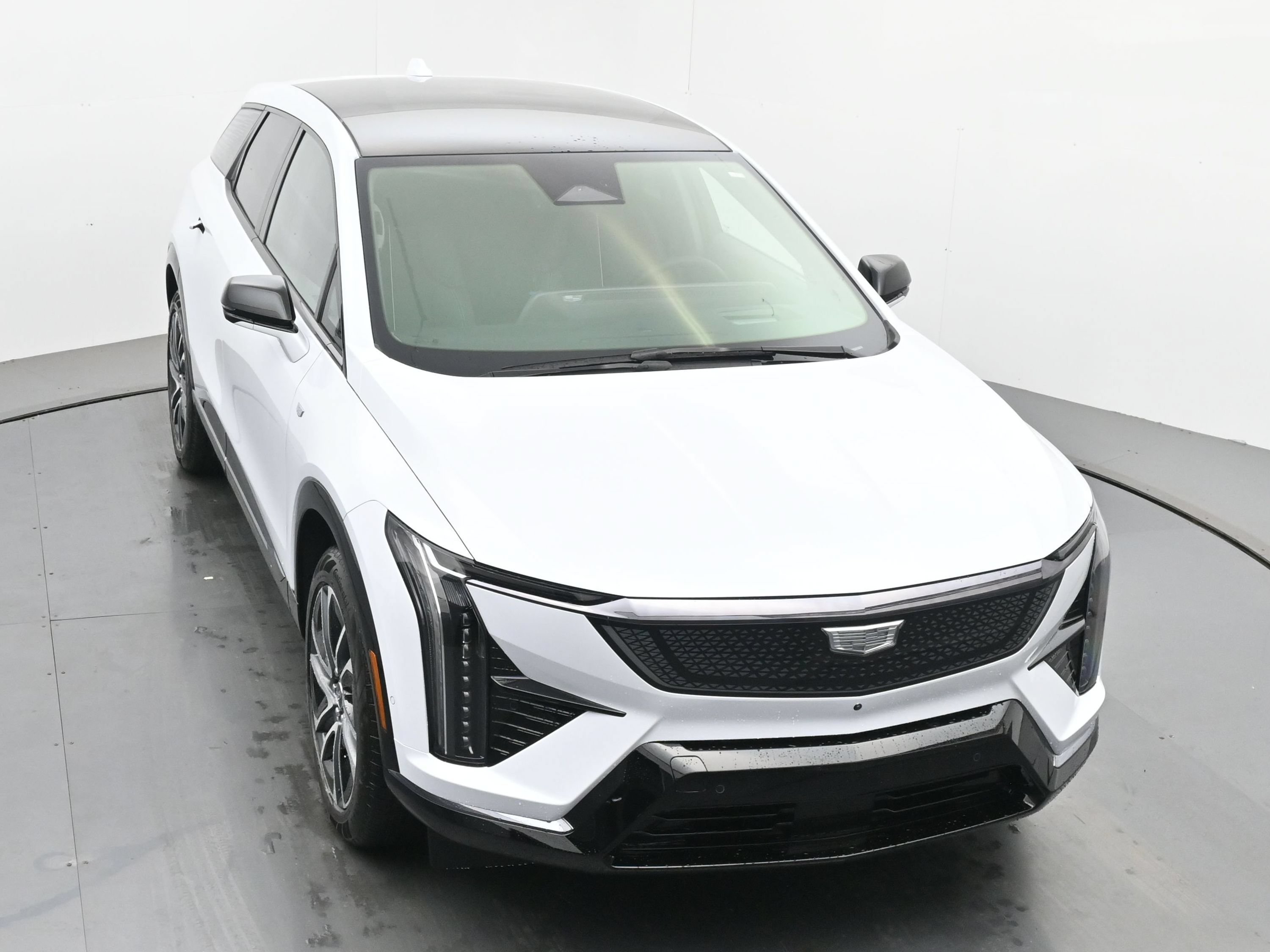 New 2026 Cadillac Optiq Sport 2 AWD/4WD image 30