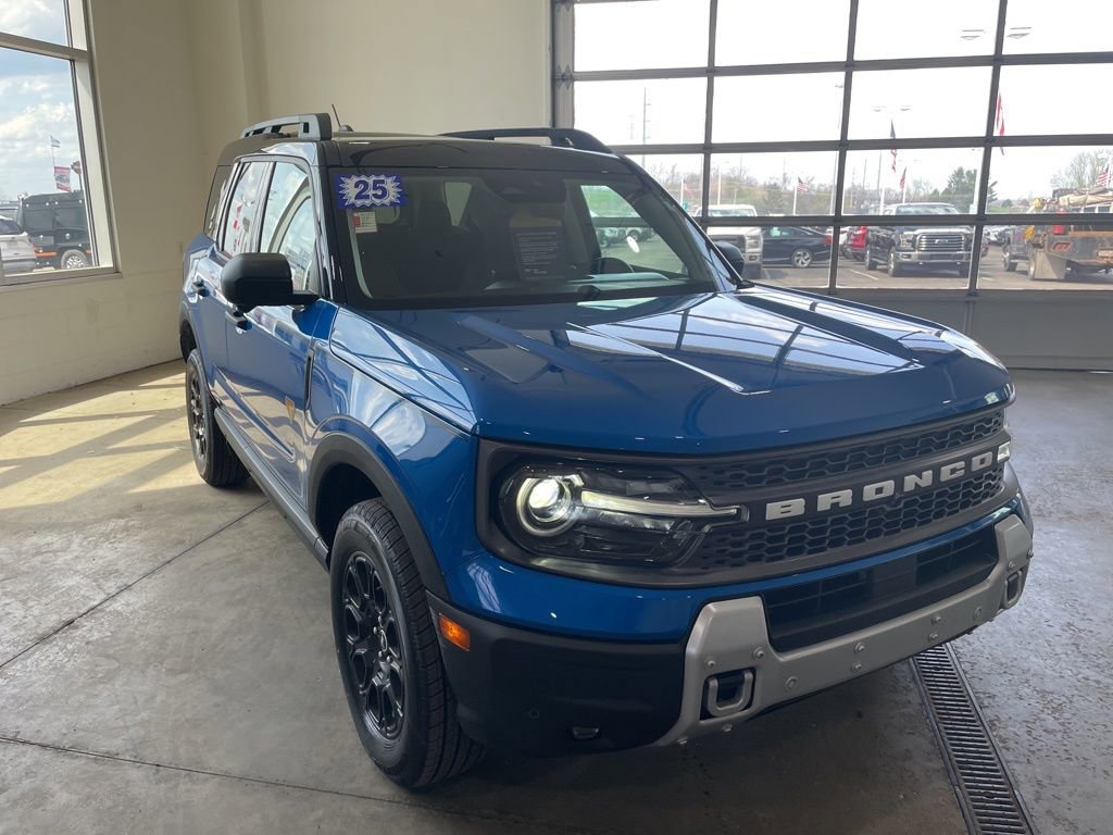 Used 2025 Ford Bronco Sport Badlands w/ Badlands Tech Package AWD/4WD image 3