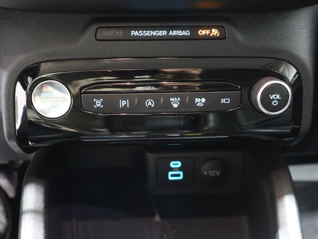 Used 2023 Ford Escape Platinum AWD/4WD image 33