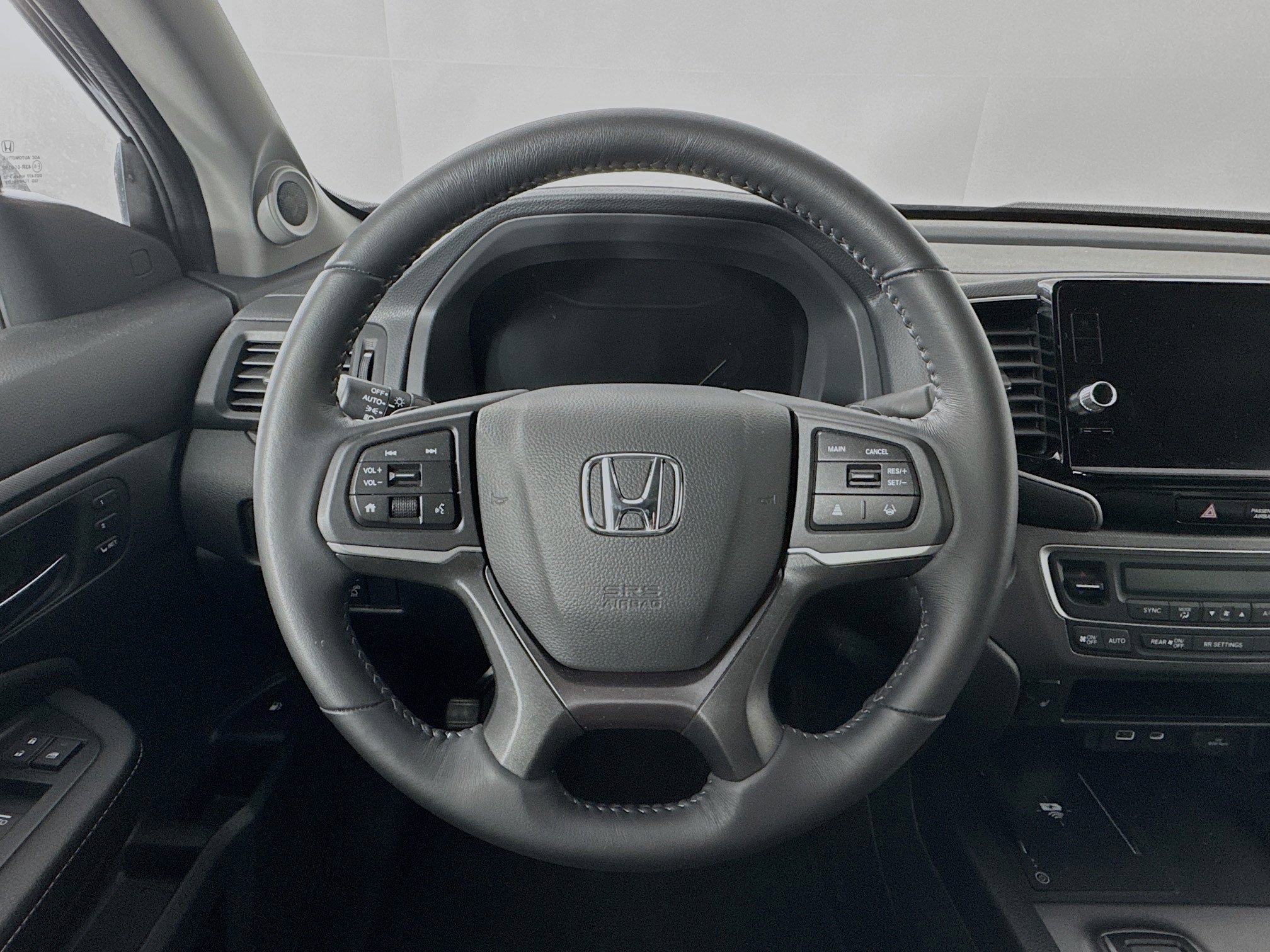 Certified 2025 Honda Ridgeline RTL image 11