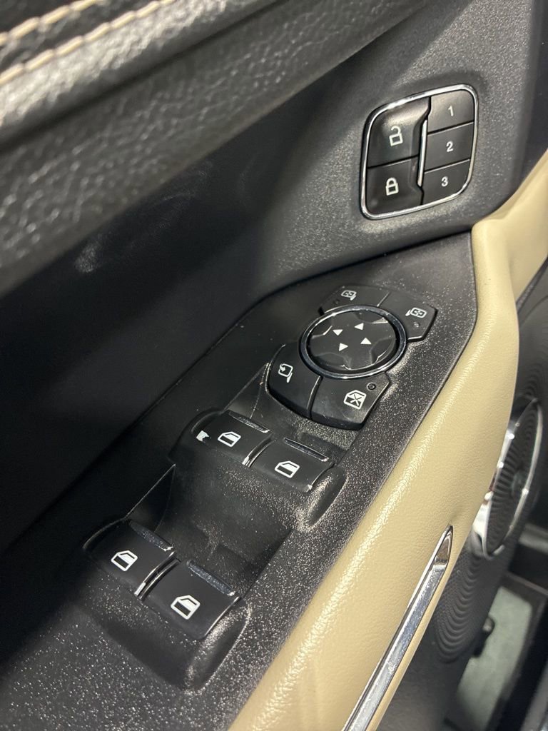 Used 2019 Ford Expedition Platinum AWD/4WD image 19