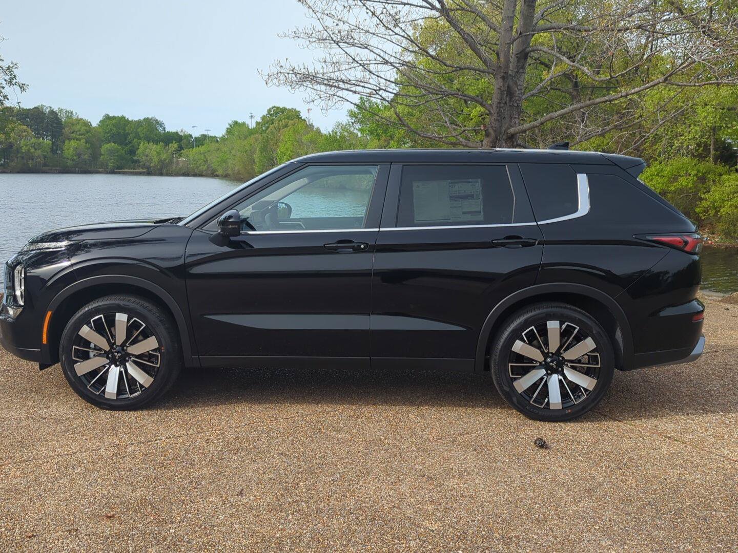 New 2026 Mitsubishi Outlander SE AWD/4WD image 7