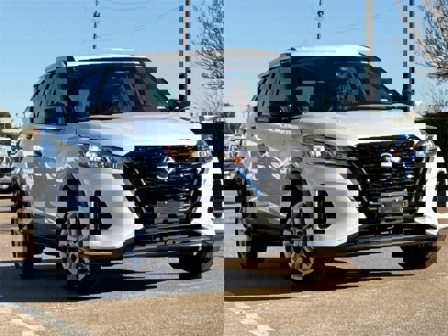 Used 2023 Nissan Kicks S