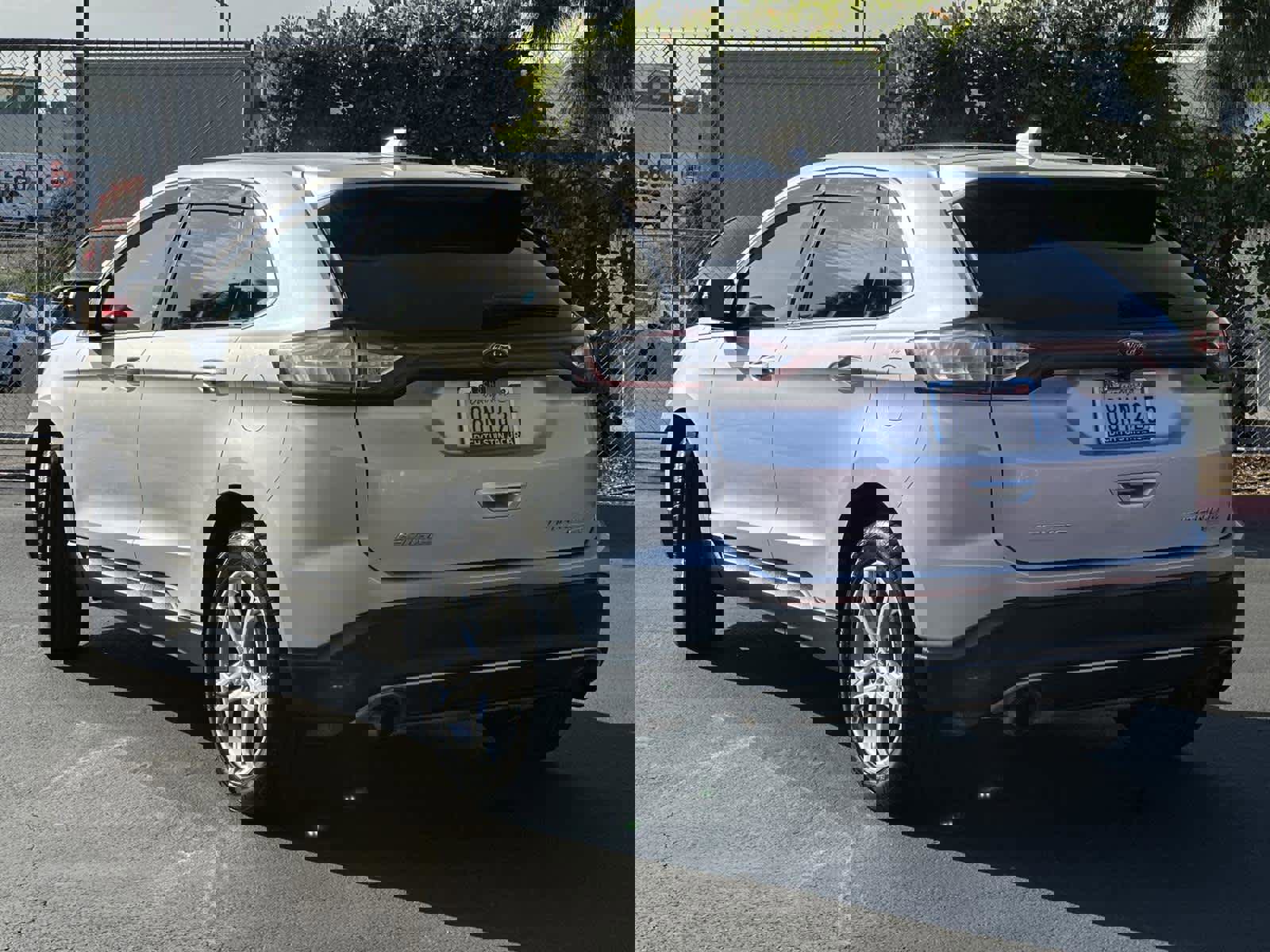 Used 2016 Ford Edge Titanium w/ Technology Package image 4