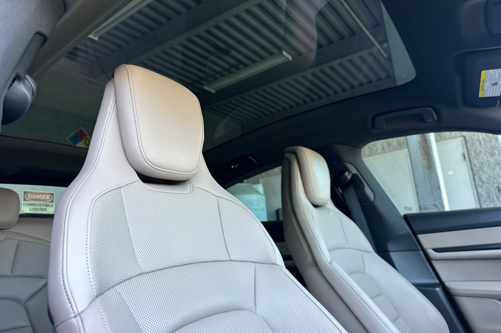 Certified 2022 Porsche Taycan RWD image 16