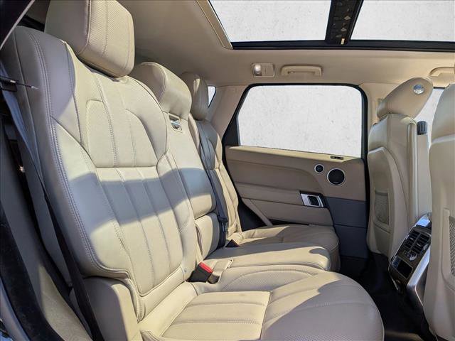 Used 2015 Land Rover Range Rover Sport HSE AWD/4WD image 22