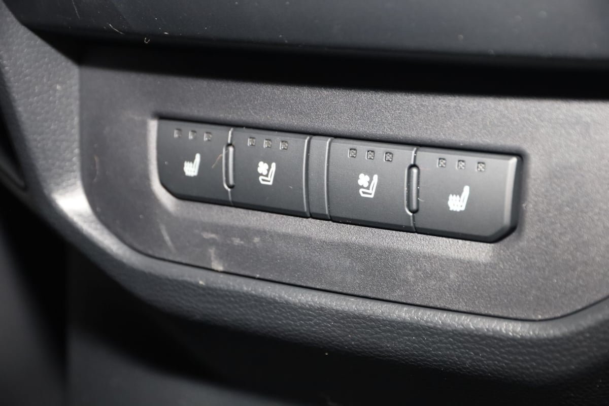 Used 2023 Toyota Tundra Platinum AWD/4WD image 16