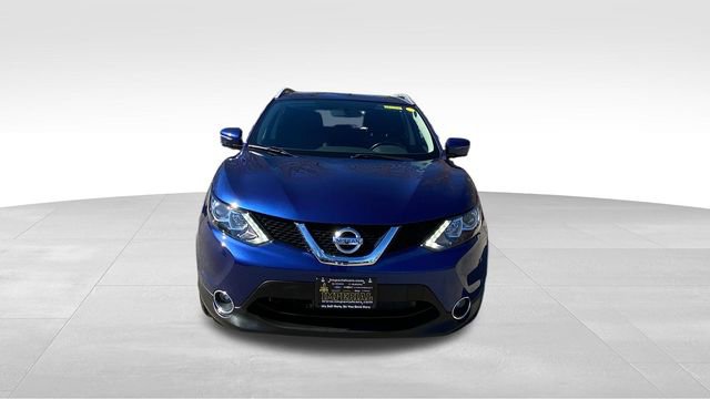 Used 2017 Nissan Rogue Sport SV w/ SV Premium Package image 2