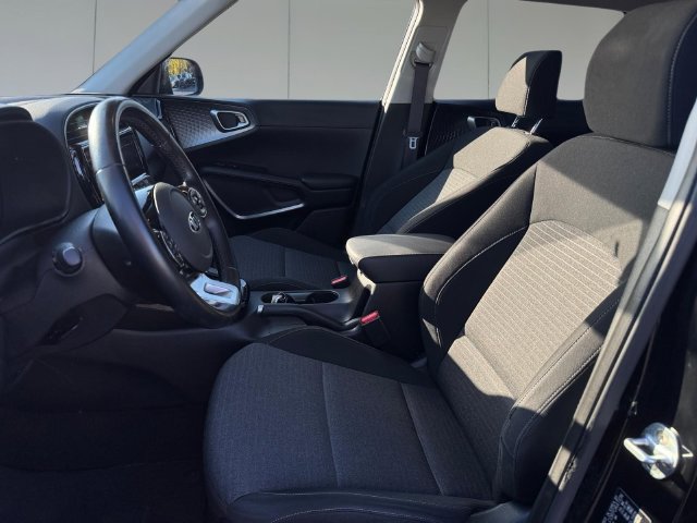 Used 2020 Kia Soul EX FWD image 10