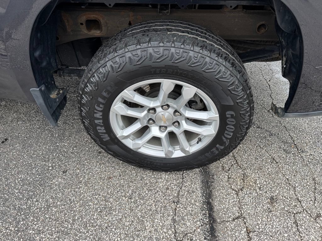 Used 2024 Chevrolet Silverado 1500 LT AWD/4WD image 28