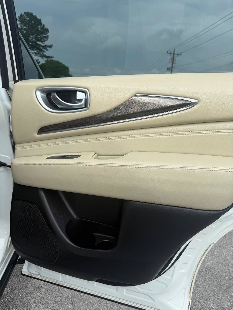 Used 2015 INFINITI QX60 Luxe AWD/4WD image 22