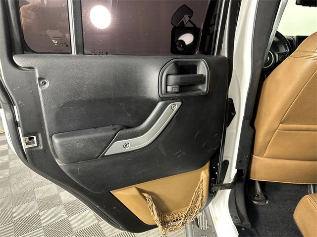 Used 2014 Jeep Wrangler Unlimited Rubicon w/ Dual Top Group image 11