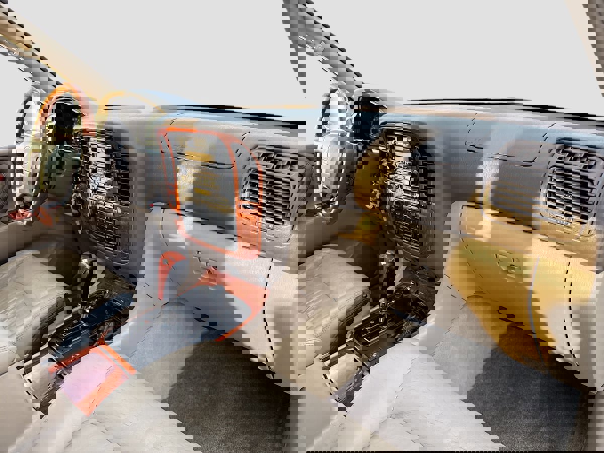 Used 2000 Lexus LX 470 4WD image 28