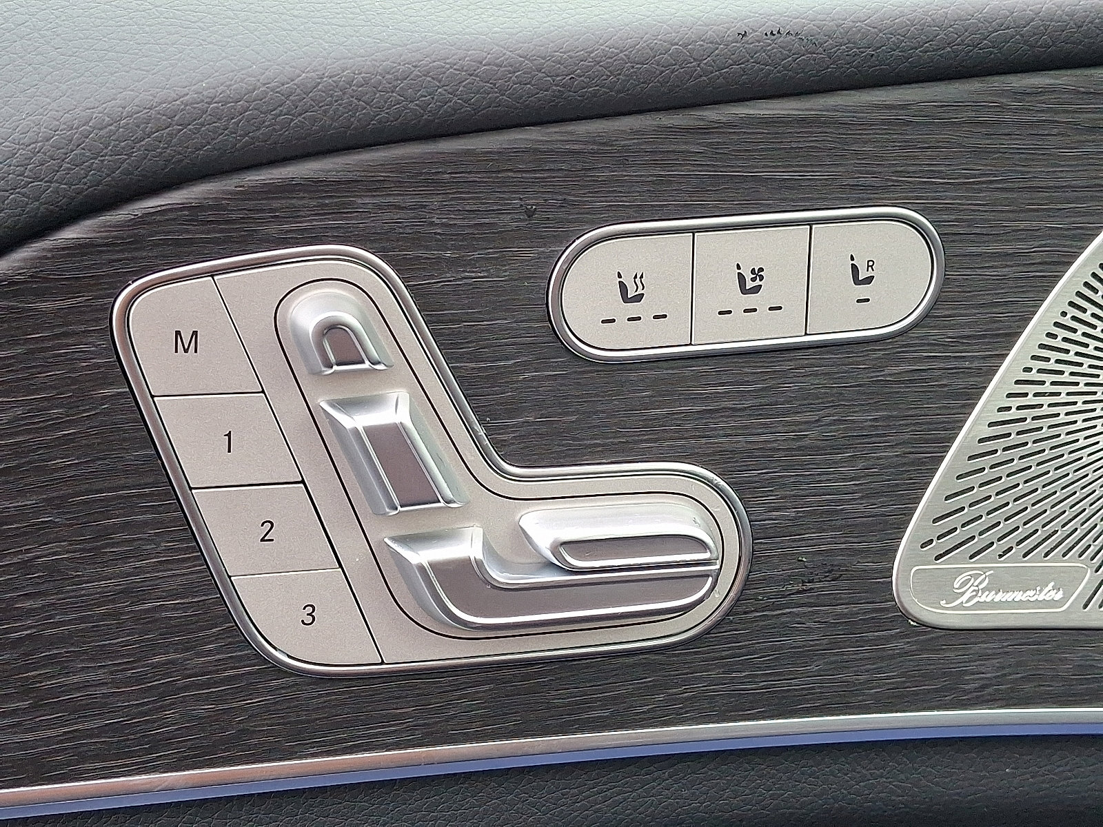 New 2026 Mercedes-Benz GLS 450 4MATIC image 17