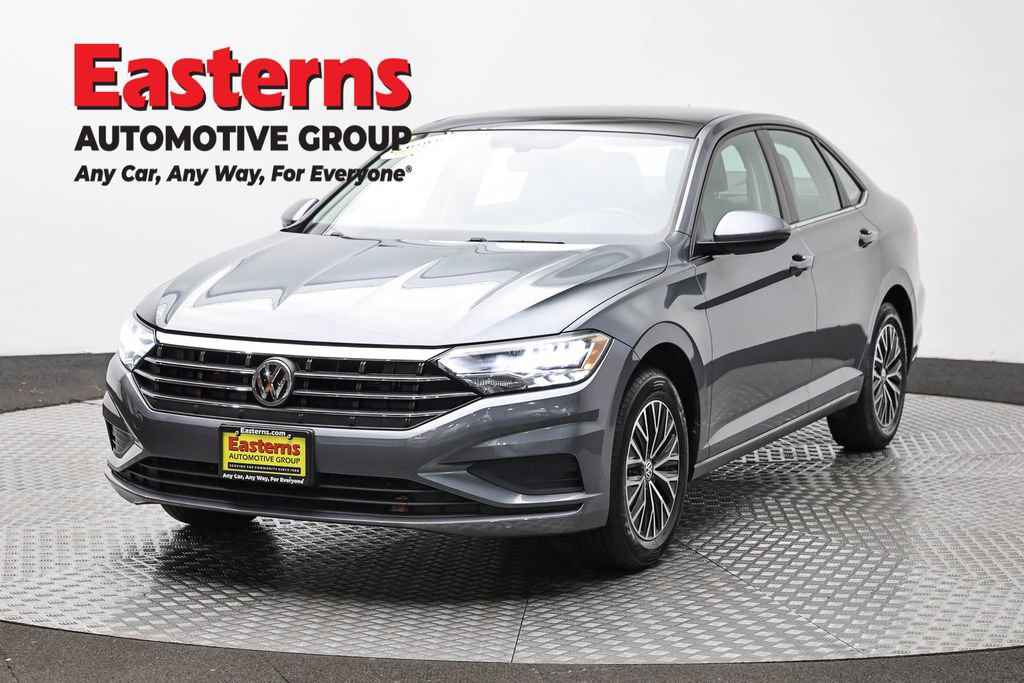Used 2020 Volkswagen Jetta SE w/ SE Cold Weather Package image 1
