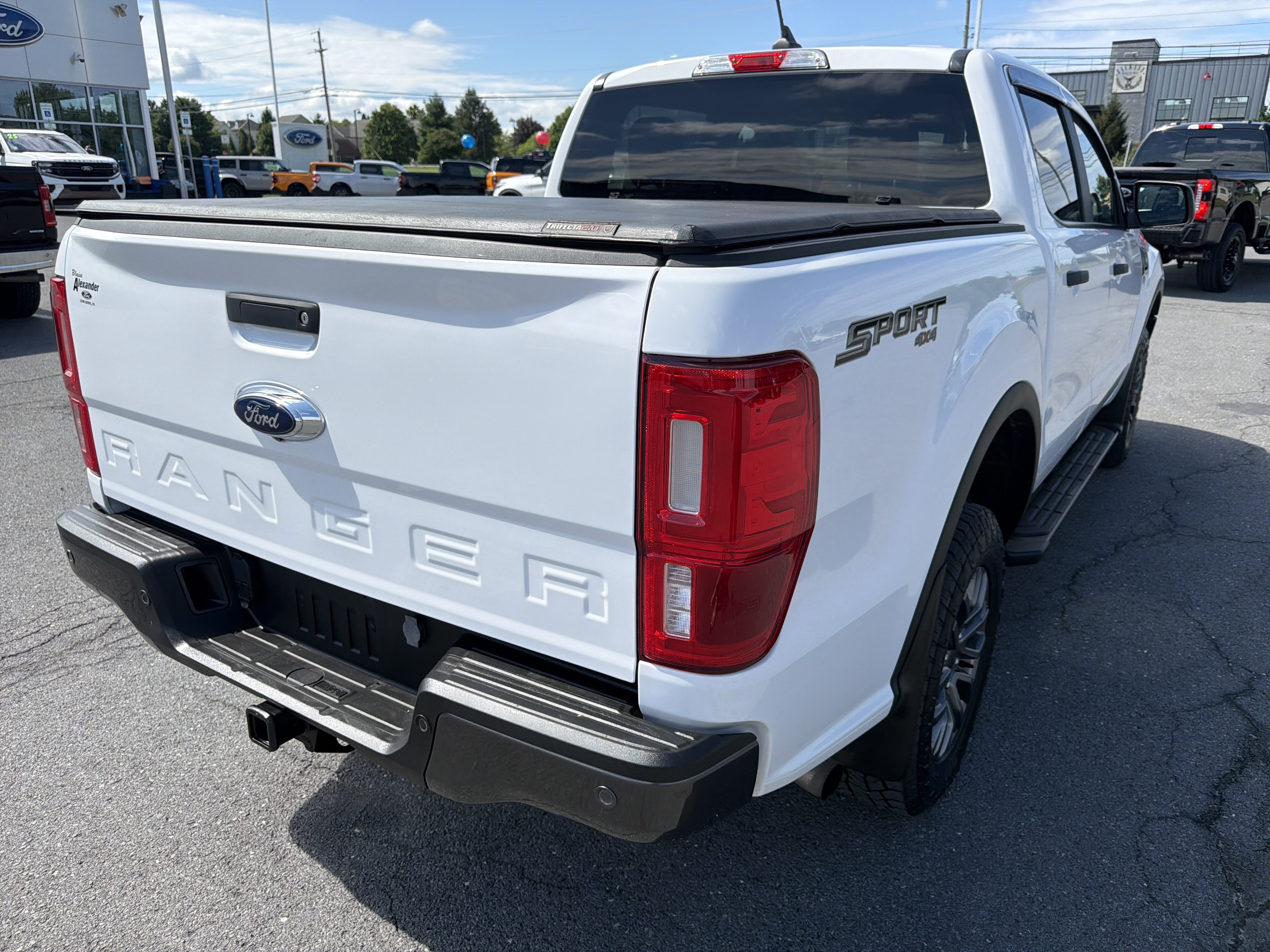 Used 2021 Ford Ranger XLT w/ Equipment Group 301A Mid AWD/4WD image 3