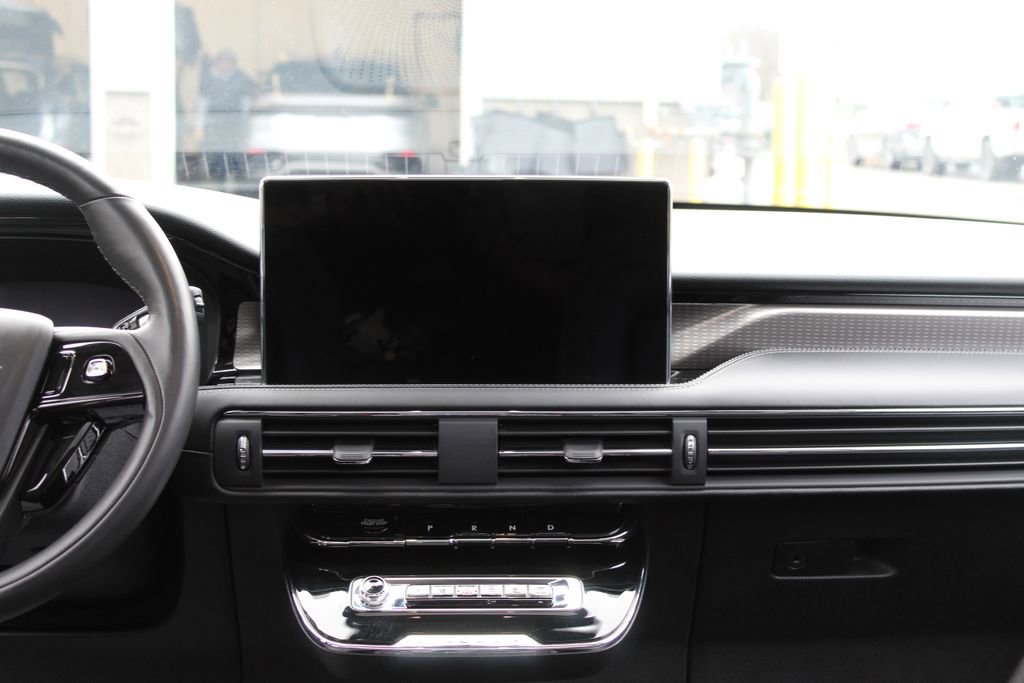 Used 2024 Lincoln Corsair Reserve w/ Equipment Group 201A image 7