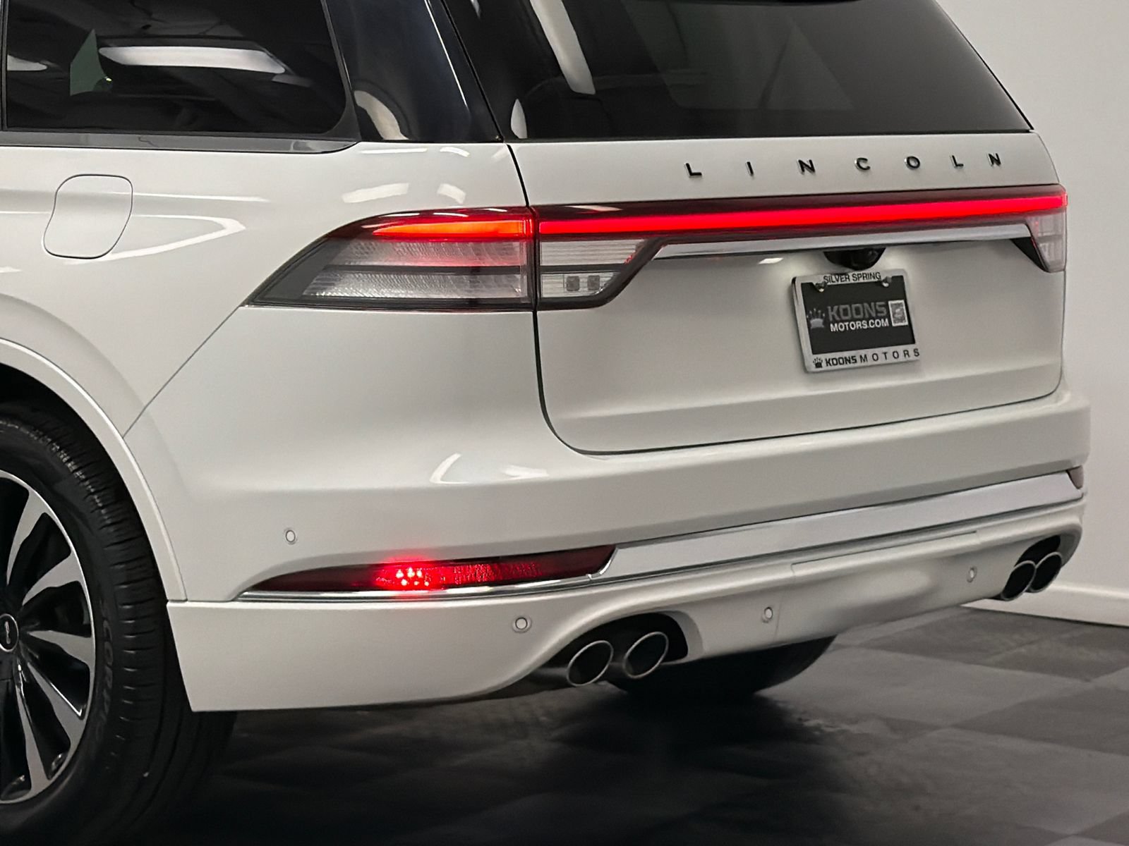 Used 2020 Lincoln Aviator Black Label Grand Touring w/ Class IV Trailer Tow Package AWD/4WD image 7