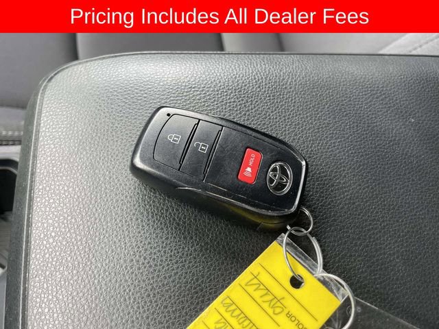Used 2024 Toyota Tacoma SR AWD/4WD image 33