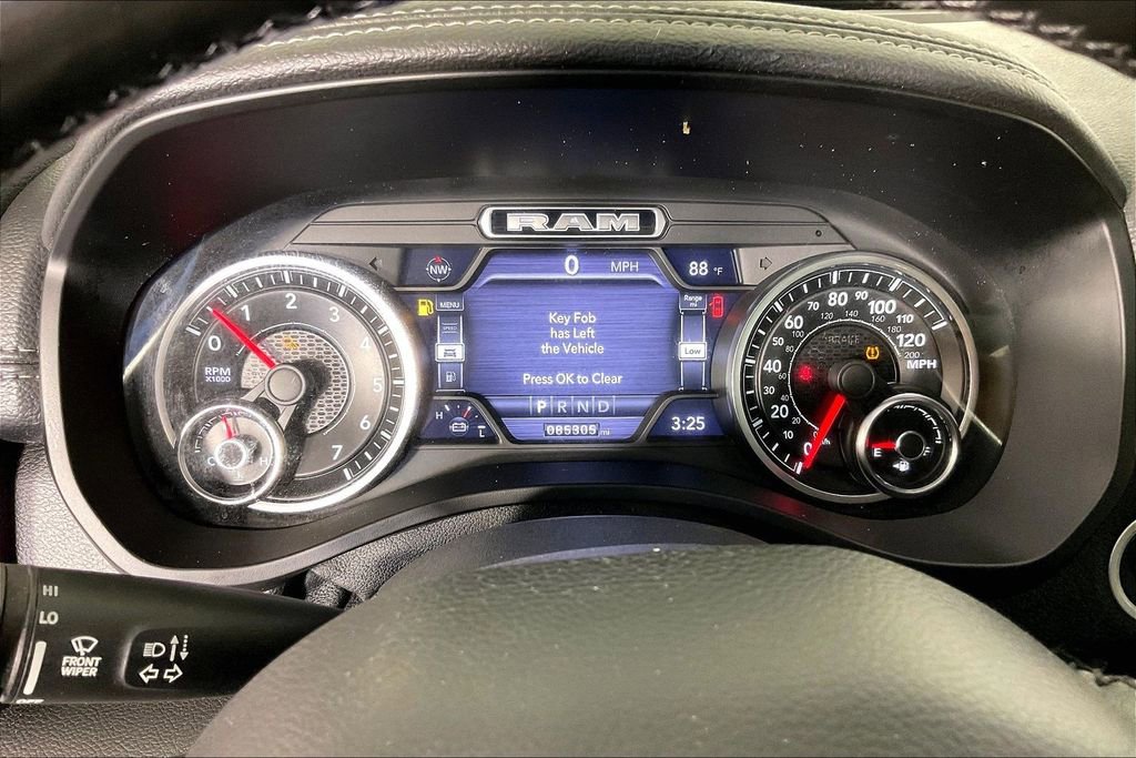 Used 2019 RAM 1500 Laramie AWD/4WD image 28