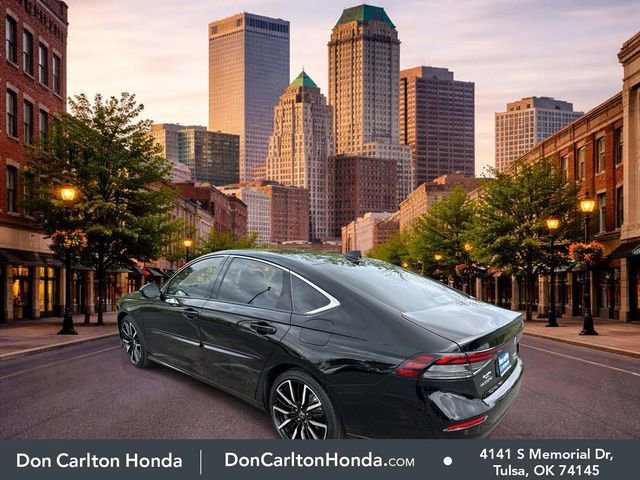 Used 2024 Honda Accord Touring image 8