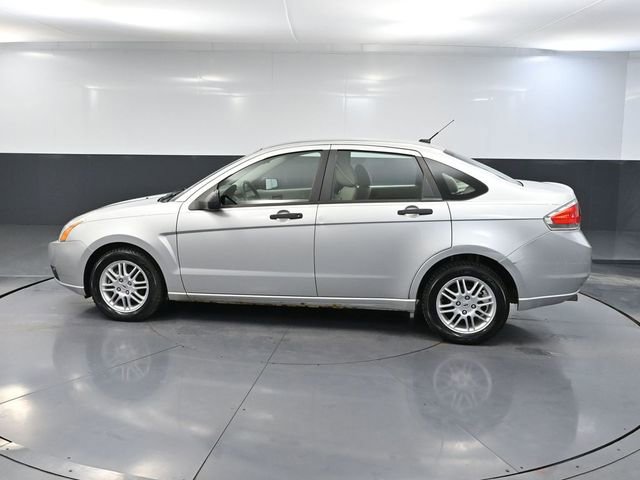 Used 2011 Ford Focus SE w/ 201A Rapid Spec Order Code FWD image 9