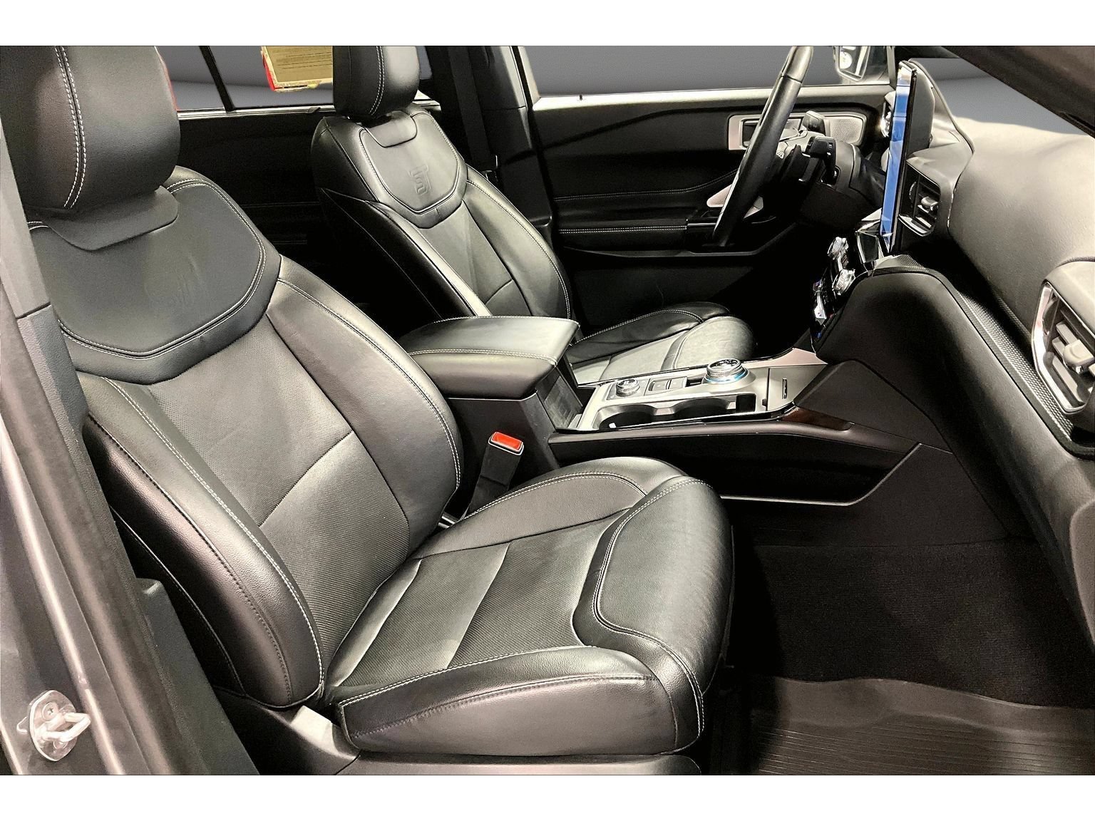 Used 2024 Ford Explorer ST w/ Equipment Group 401A AWD/4WD image 46