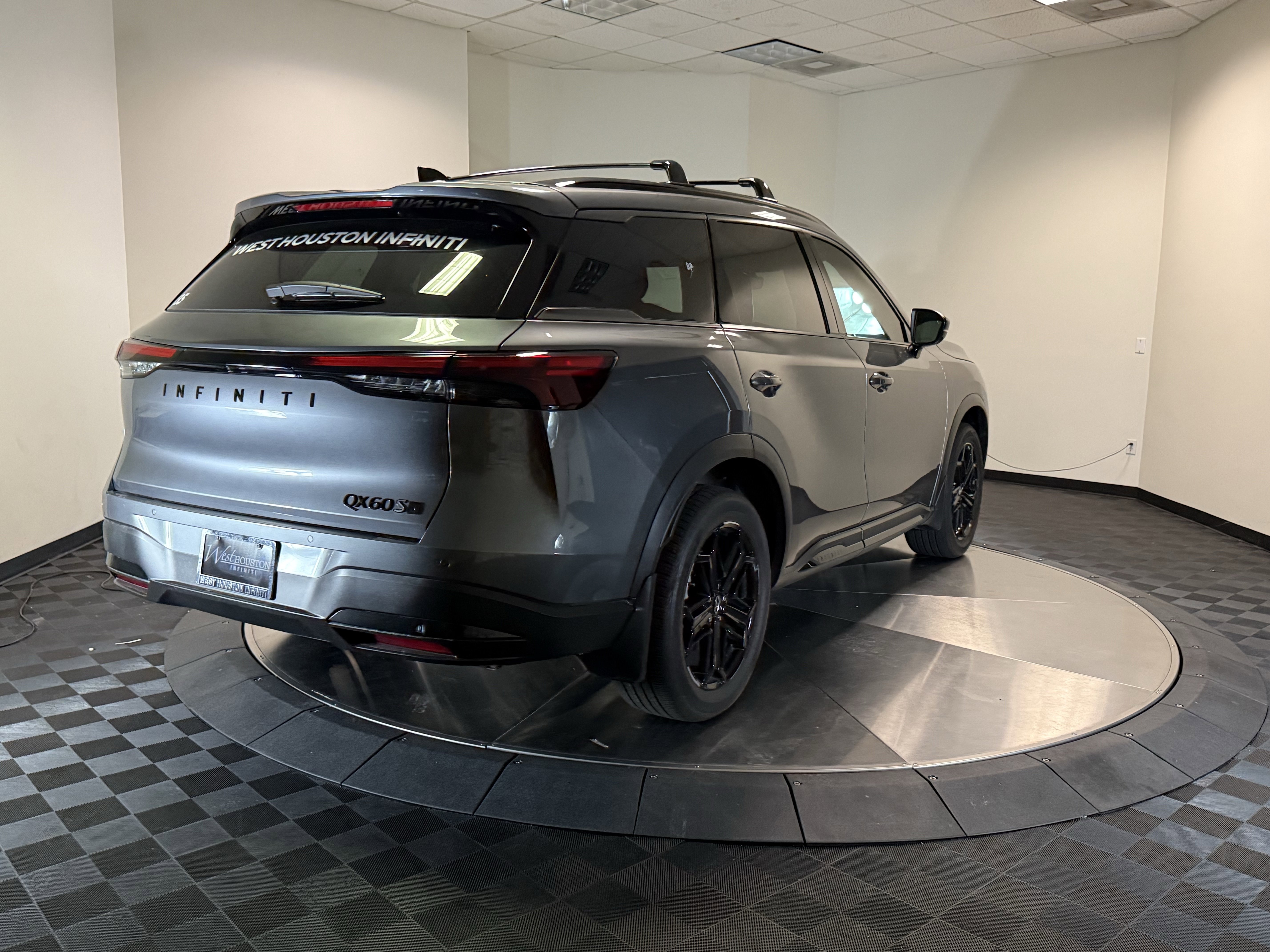 Certified 2026 INFINITI QX60 Sport w/ Dark Cargo Package AWD/4WD image 7