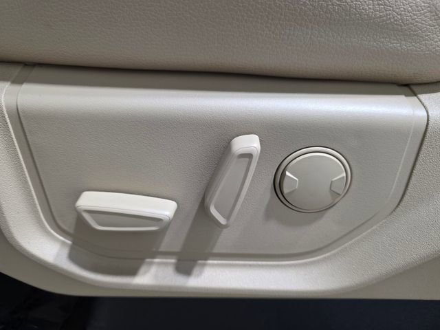 Used 2019 Ford F150 Lariat w/ Equipment Group 502A Luxury image 14