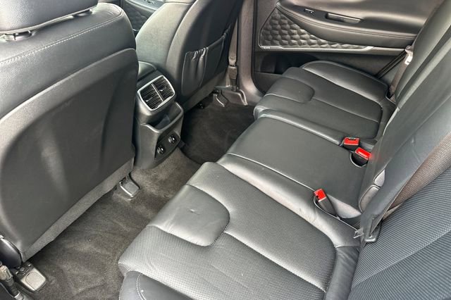 Used 2020 Hyundai Santa Fe SEL w/ Convenience + Premium Package image 11