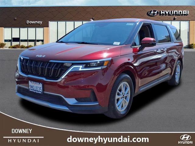 Used 2024 Kia Carnival LX image 1