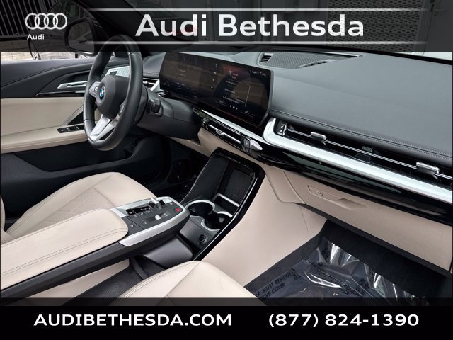 Used 2025 BMW X1 xDrive28i w/ Technology Package AWD/4WD image 11