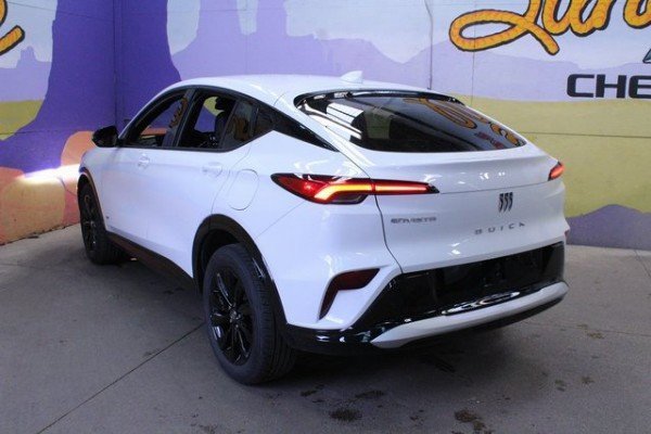 Used 2025 Buick Envista Sport Touring image 5