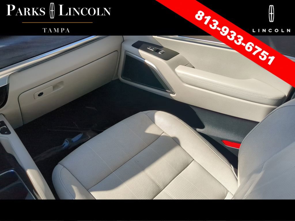 Used 2022 Kia Telluride EX w/ EX Premium Package image 15