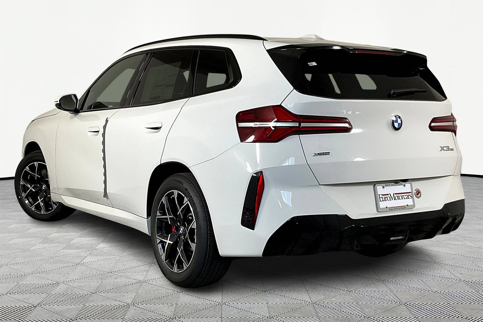 New 2026 BMW X3 xDrive30i w/ M Sport Package AWD/4WD image 3