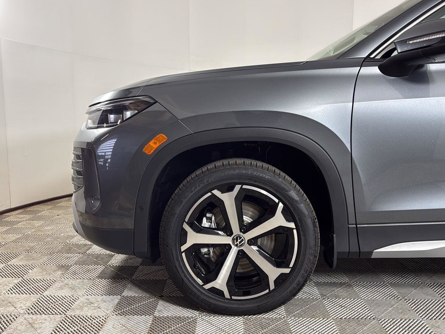 New 2026 Volkswagen Tiguan SE AWD/4WD image 10