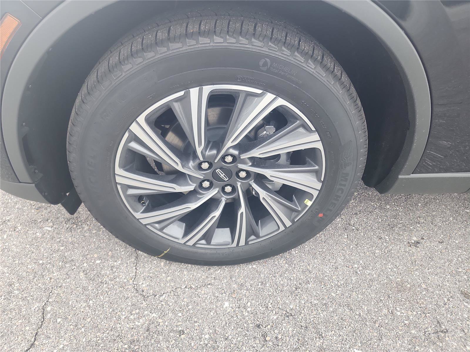 New 2026 Lincoln Aviator 2WD image 9