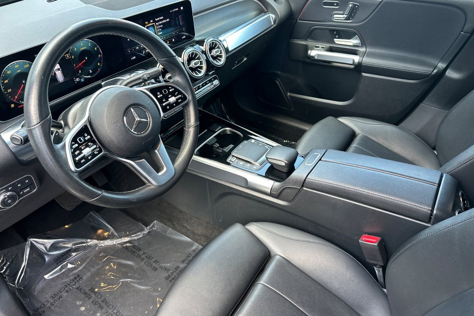 Used 2021 Mercedes-Benz GLB 250 image 10