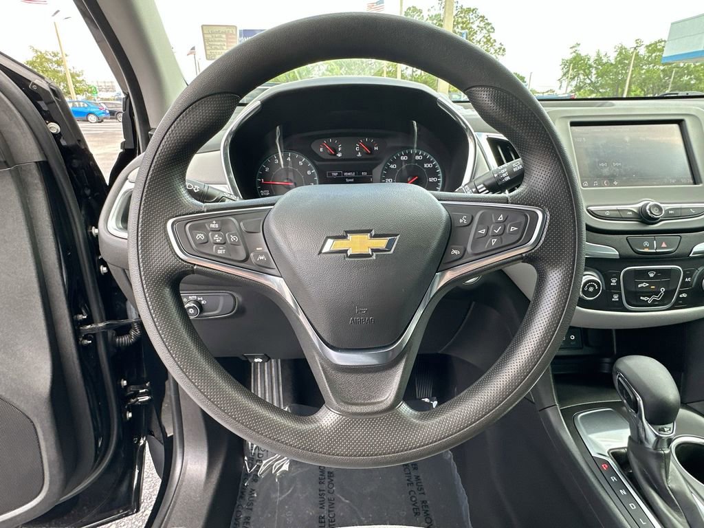 Used 2024 Chevrolet Equinox LS w/ Midnight Edition FWD image 11