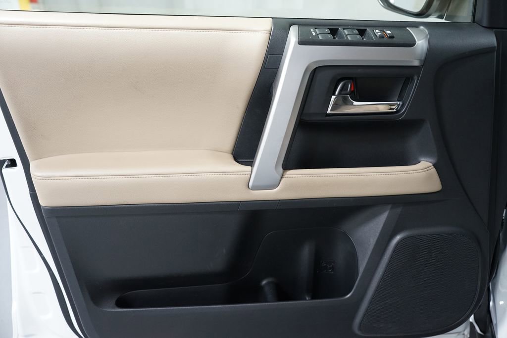 Used 2024 Toyota 4Runner SR5 RWD image 30