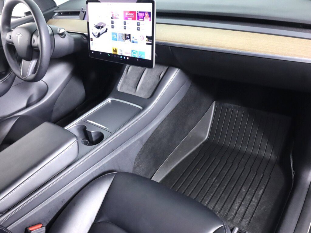 Used 2021 Tesla Model Y Performance image 39