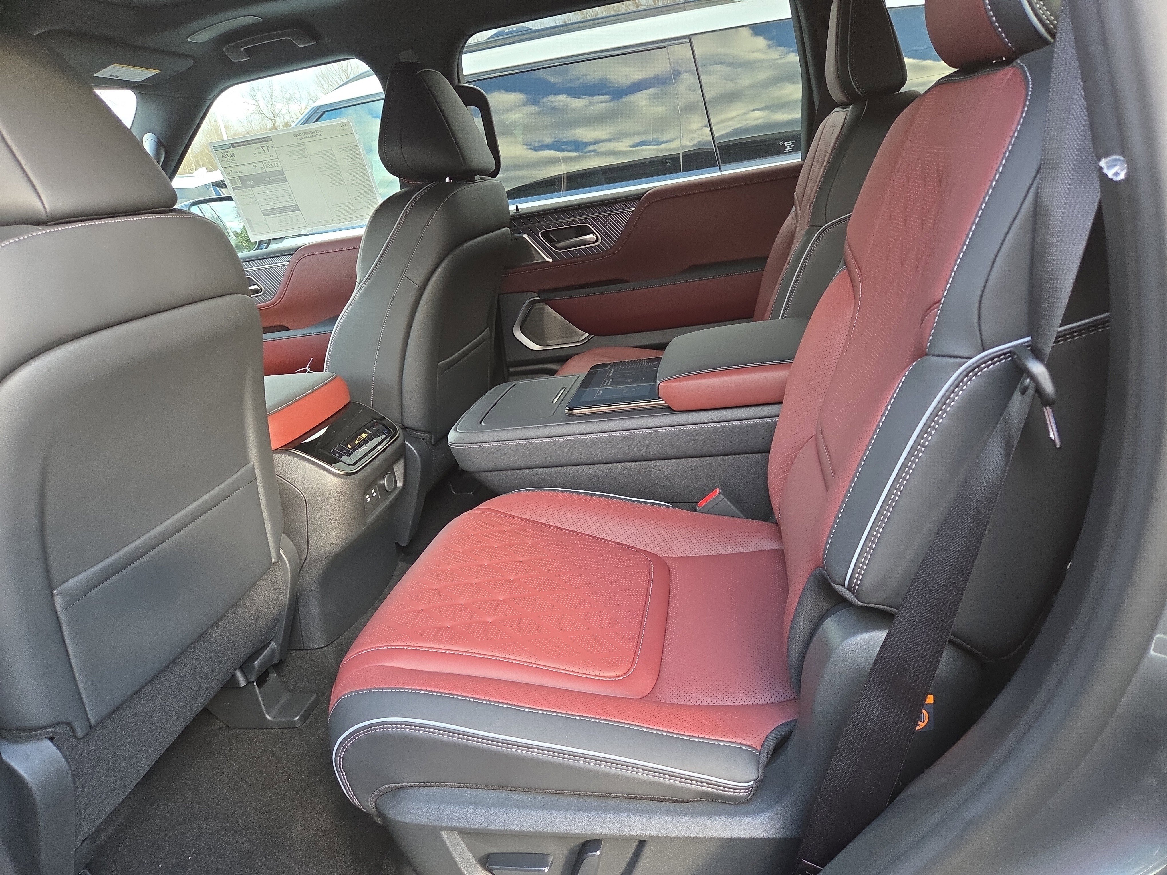 New 2026 INFINITI QX80 4WD image 4