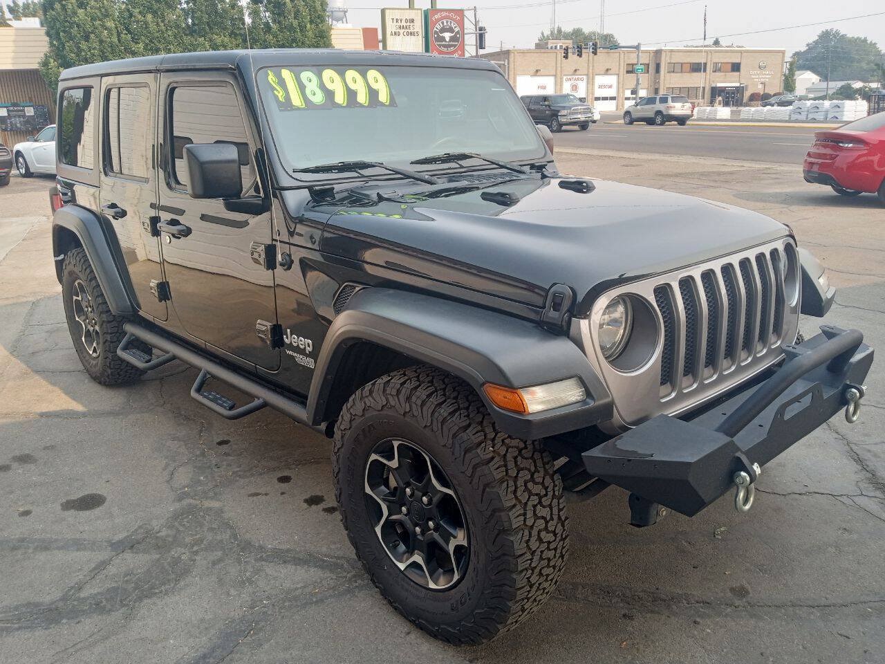 Used 2018 Jeep Wrangler Unlimited Sport AWD/4WD image 8